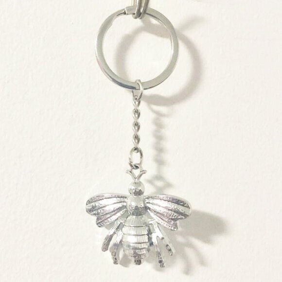 Silver Bee Metal Keychain - Picture 1 of 3